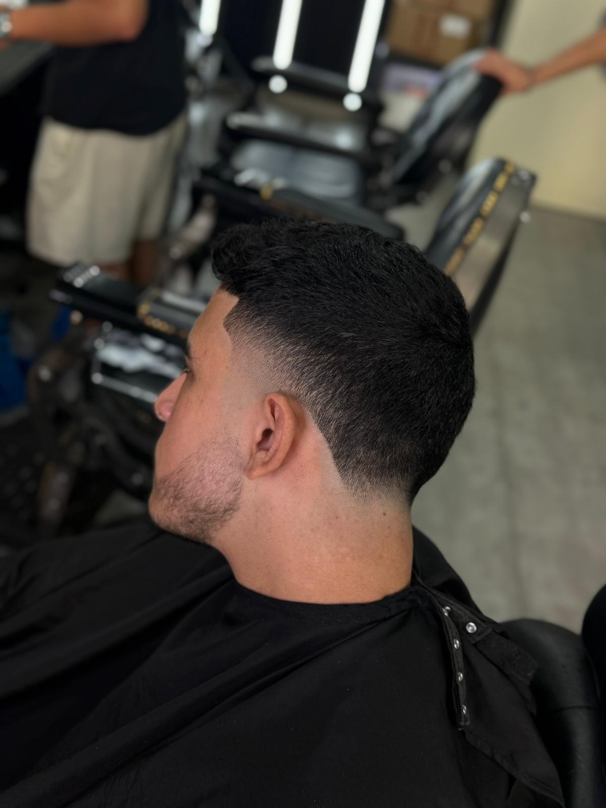 תספורת ועיצוב שיער מתוך גלריית Aviel Barbershop, תמונה 10 מתוך 23